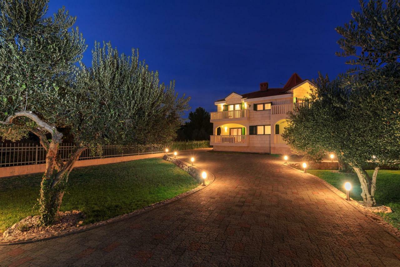 Villa Dream ซรีมา ภายนอก รูปภาพ