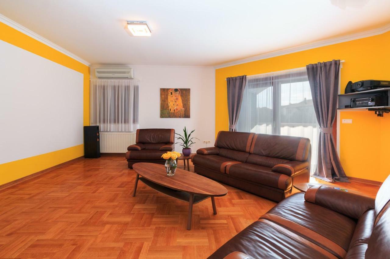 Villa Dream ซรีมา ภายนอก รูปภาพ
